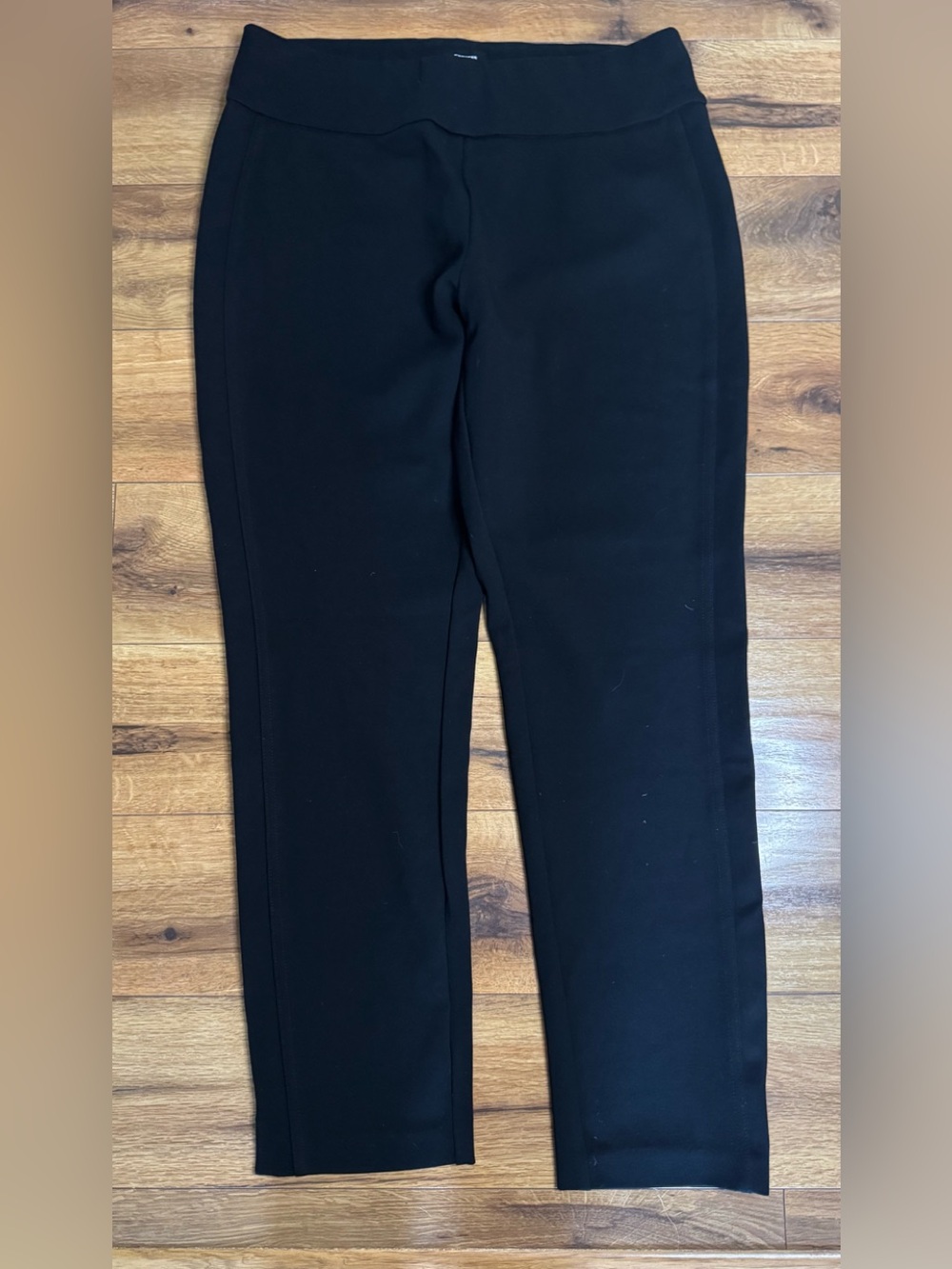 Express Ladies Black Ankle Pants Size M